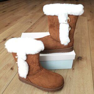 SO Faux Fur Winter Boots Womens Size 8.5 Chestnut Brown Abigail New w/ Buttons